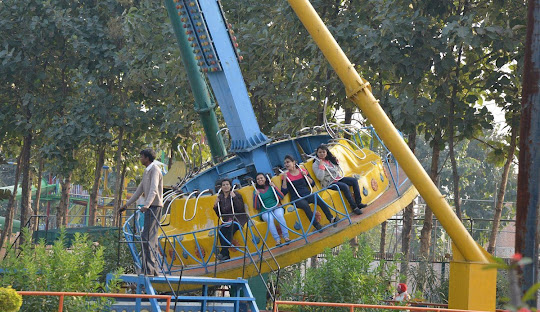 Dehradun to Bareilly Taxi