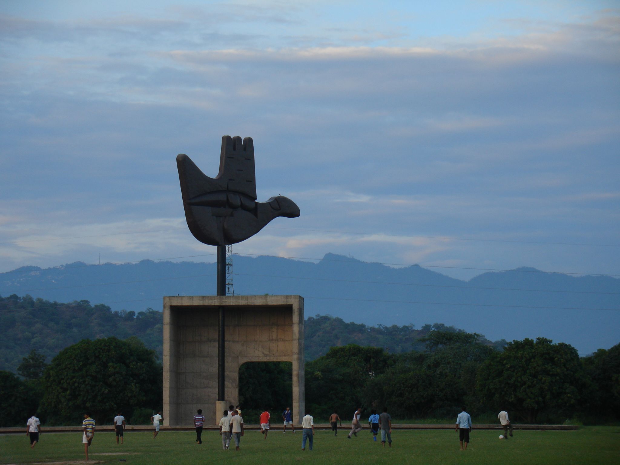 Delhi to Chandigarh Taxi Service