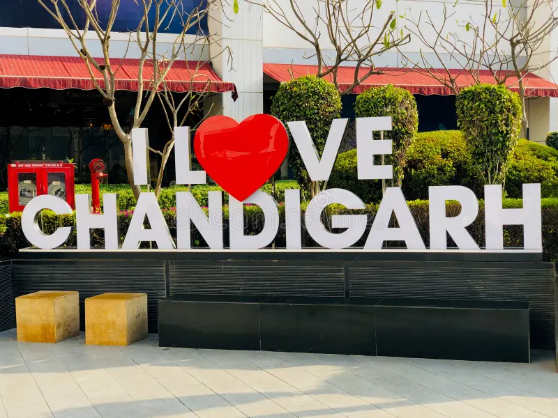Delhi to Chandigarh Taxi Service