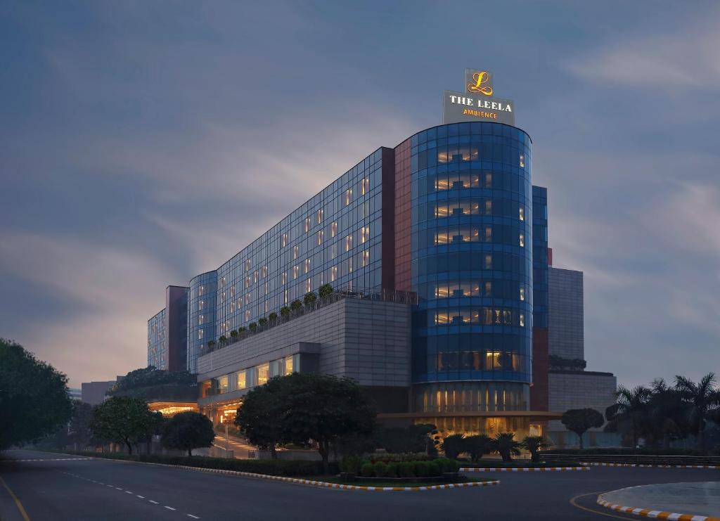 Dehradun To Gurgaon Taxi